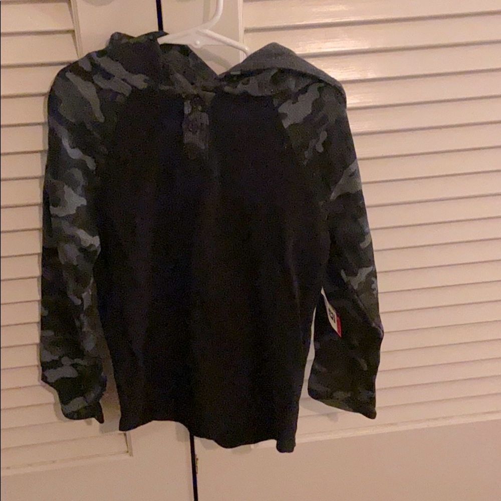 Boys long sleeve thermal Epic Threads NWT